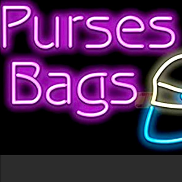 Hot Topic Handbags - purses wallets and bags